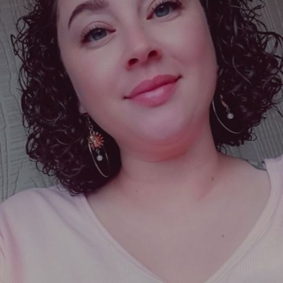 Meet your Posher, Adrienna - Picture 1 of 1